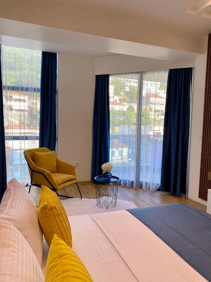 Hotel Atelier à Ulcinj Extérieur photo