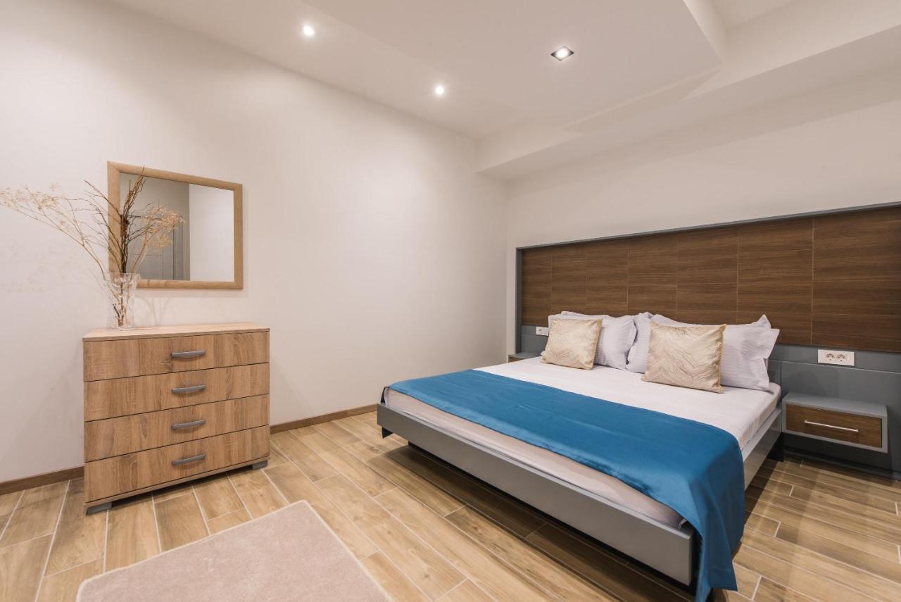 Hotel Atelier à Ulcinj Extérieur photo